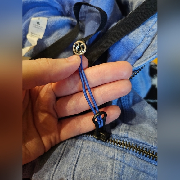 Lululemon sing floss travel jacket - Picture 6 of 6